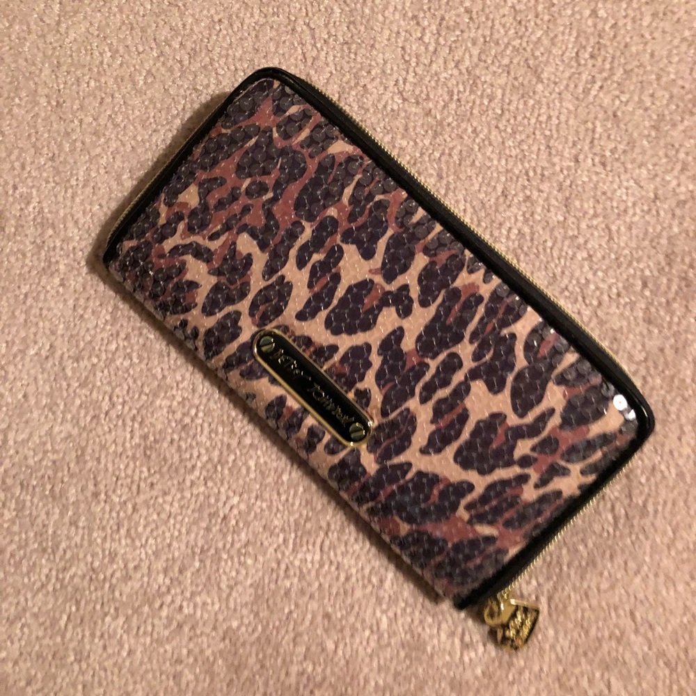 Leopard Wallet
